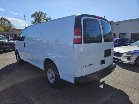 2017 Chevrolet Express 2500
