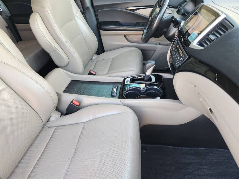 2017 Honda Ridgeline RTL-E