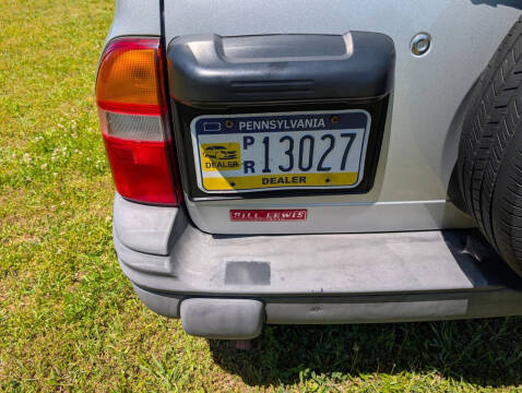 2004 Chevrolet Tracker