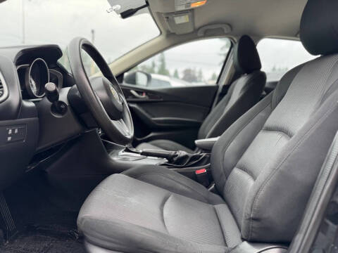 2016 Mazda MAZDA3 i Sport