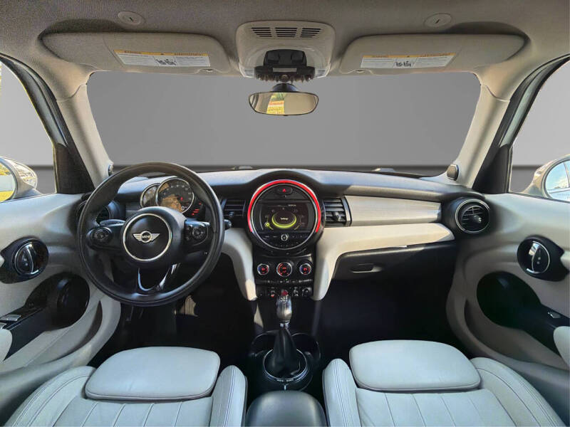 2016 MINI Hardtop 4 Door Cooper