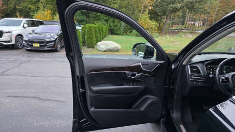 2019 Volvo XC90 T6 Momentum