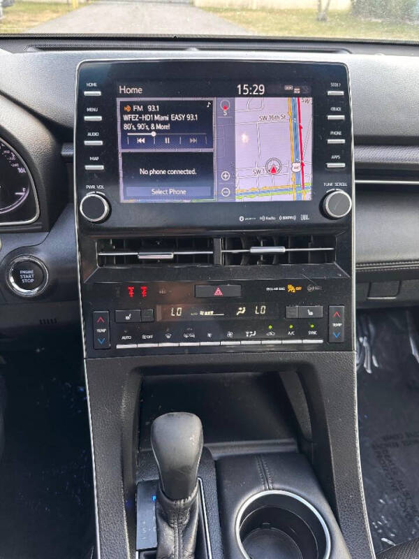 2020 Toyota Avalon XSE