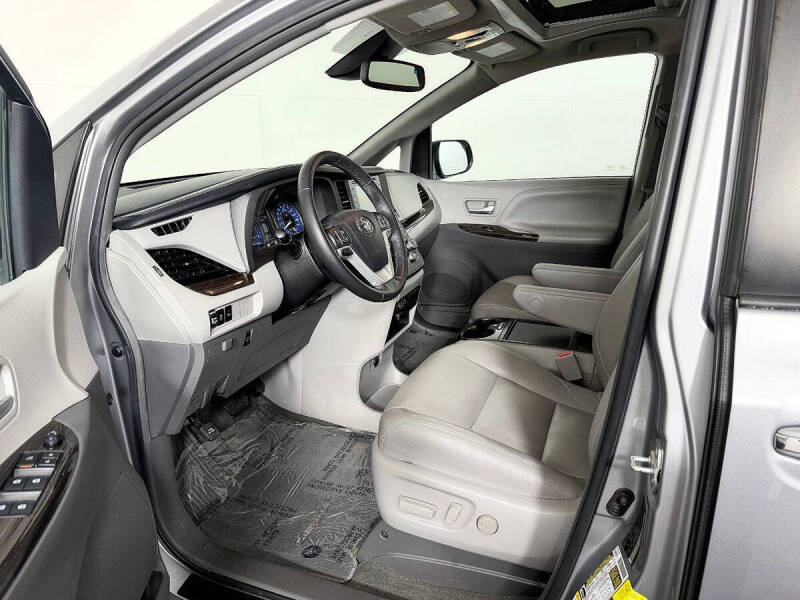 2018 Toyota Sienna