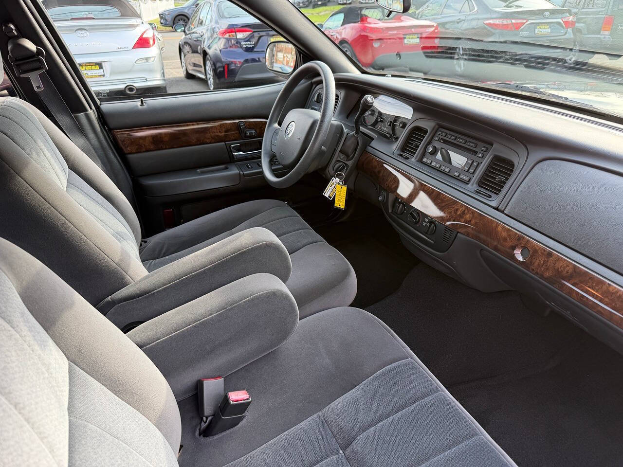 2008 Mercury Grand Marquis 17