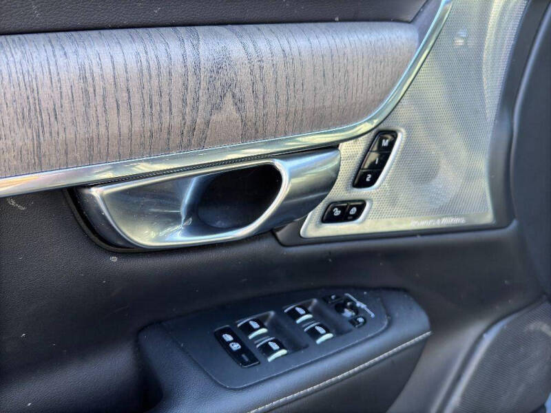 2022 Volvo S90 B6 Inscription