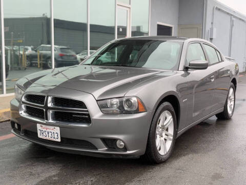 2011 Dodge Charger for sale at CARLAND AUTO SALES in Sacramento CA