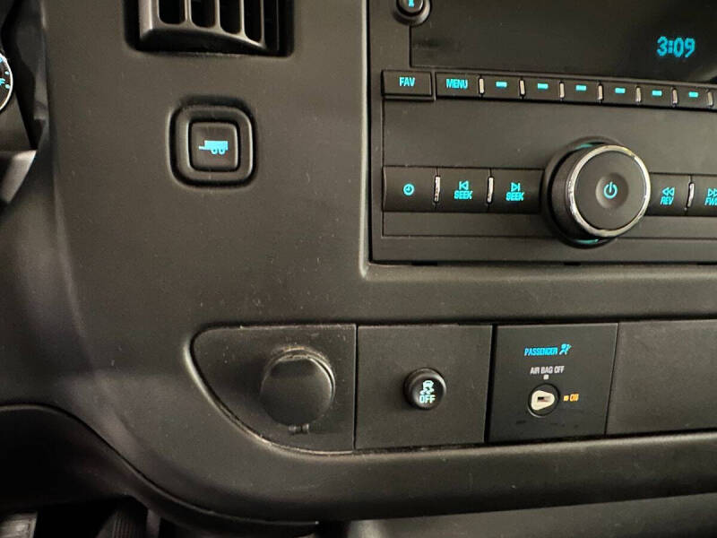 2017 GMC Savana 2500