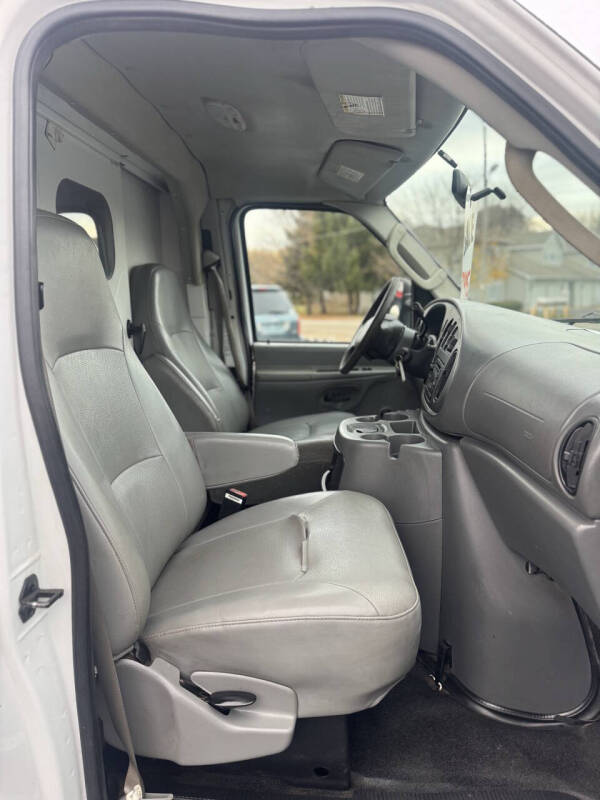 2006 Ford E-Series E-350 SD