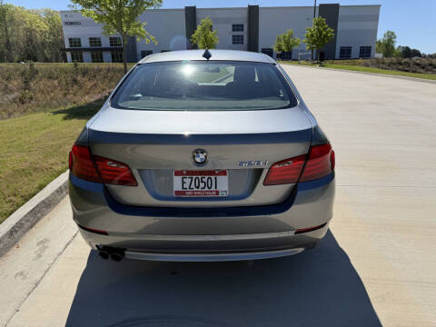 2011 BMW 5 Series 528i