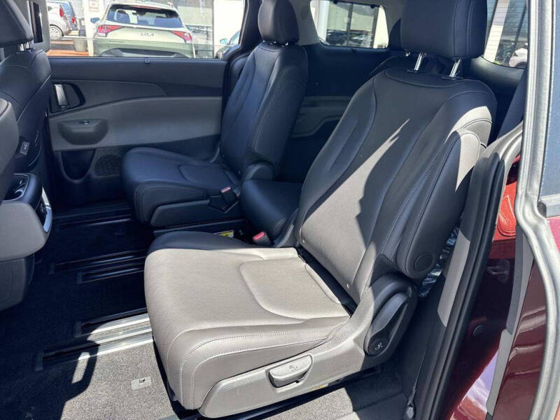 2026 Kia Carnival EX