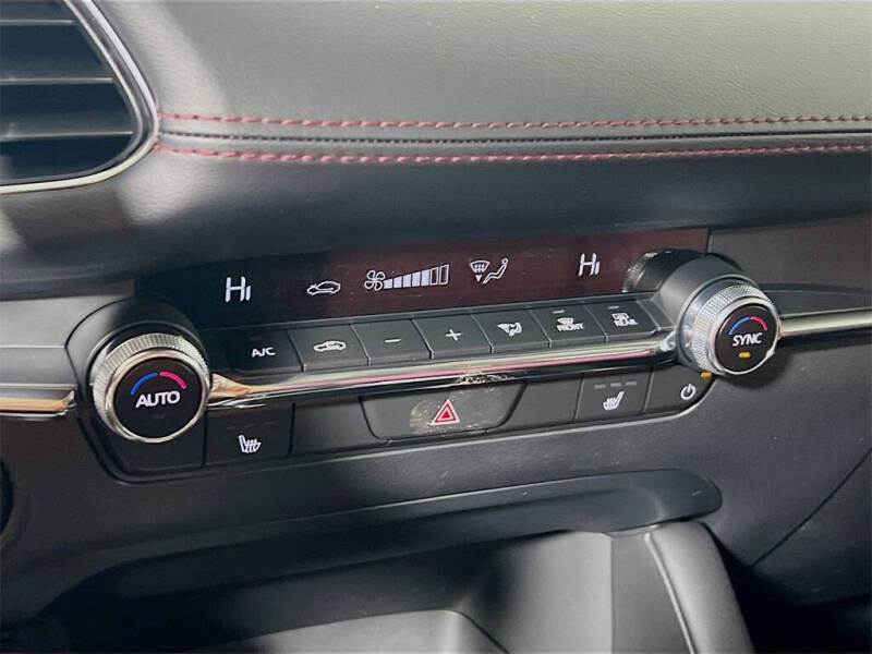 2025 Mazda Mazda3 Sedan 2.5 S Carbon Edition