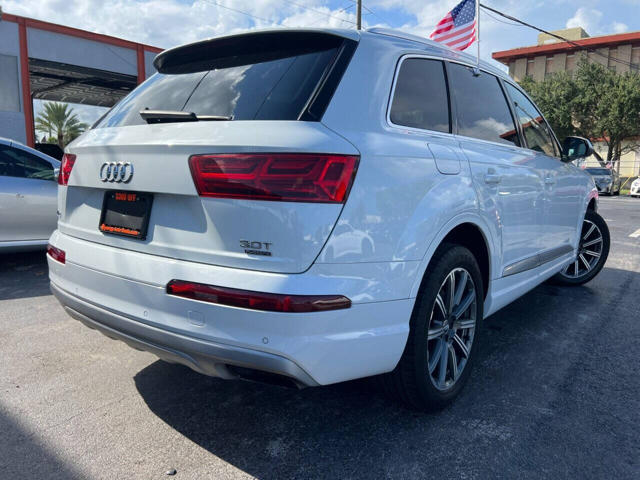 2017 AUDI Q7 SUV / Crossover - $24,397