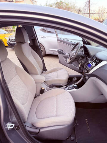 2014 Hyundai Accent GLS