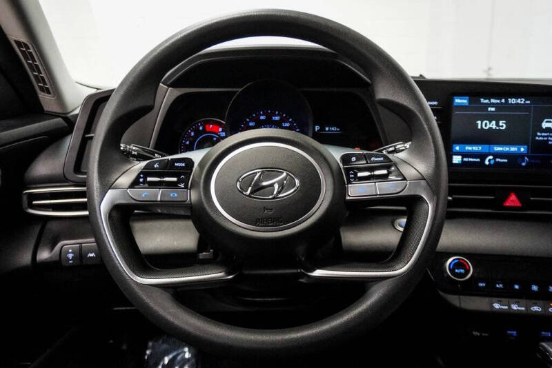 2022 Hyundai Elantra