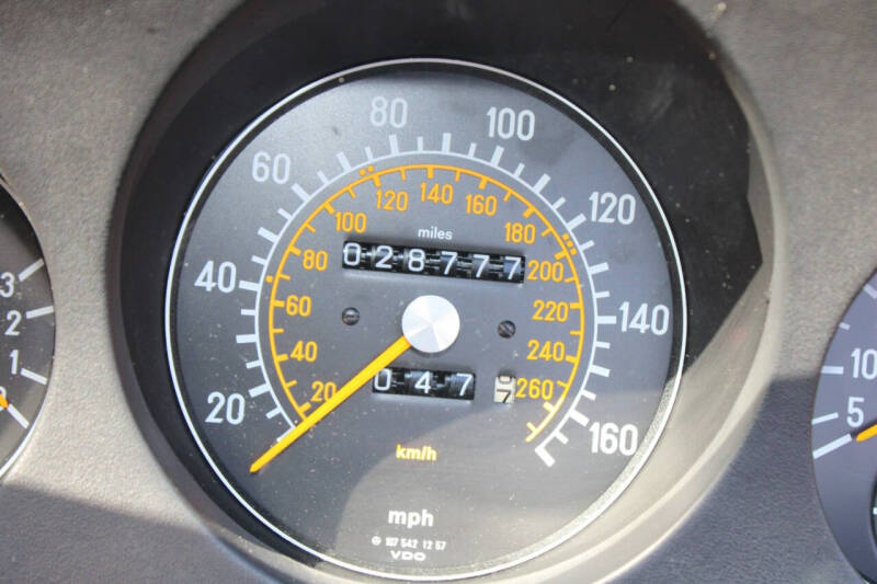 1989 Mercedes-Benz 560-Class 560 SL