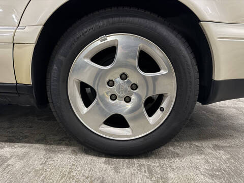 1999 Audi A8 quattro