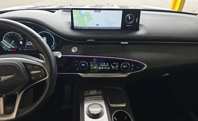 2024 Genesis Electrified GV70