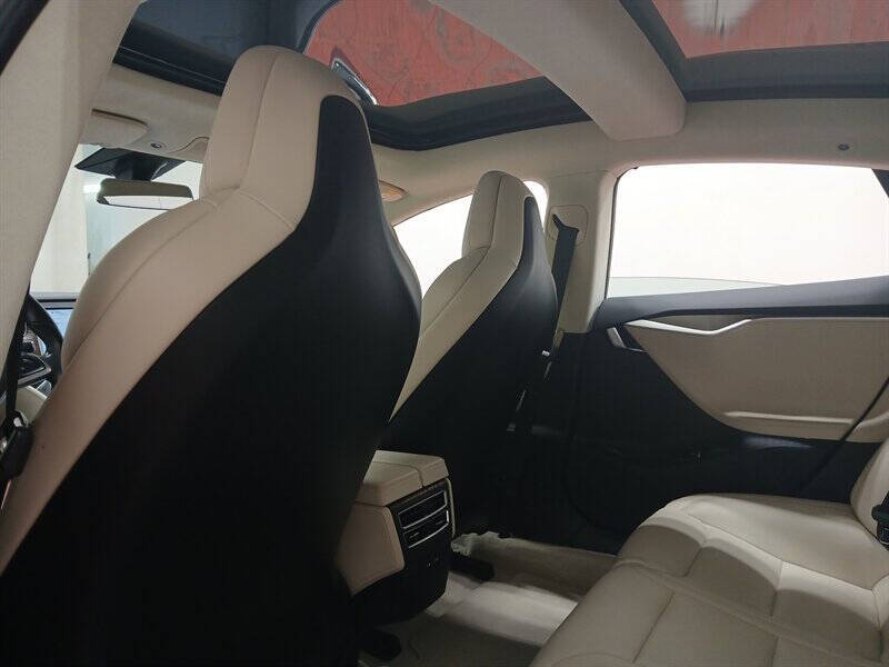 2017 Tesla Model S 75D