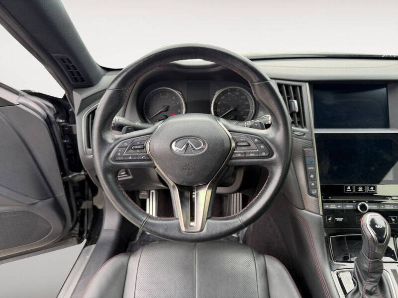 2022 Infiniti Q60 Red Sport 400