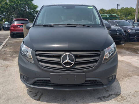 2023 Mercedes-Benz Metris Passenger