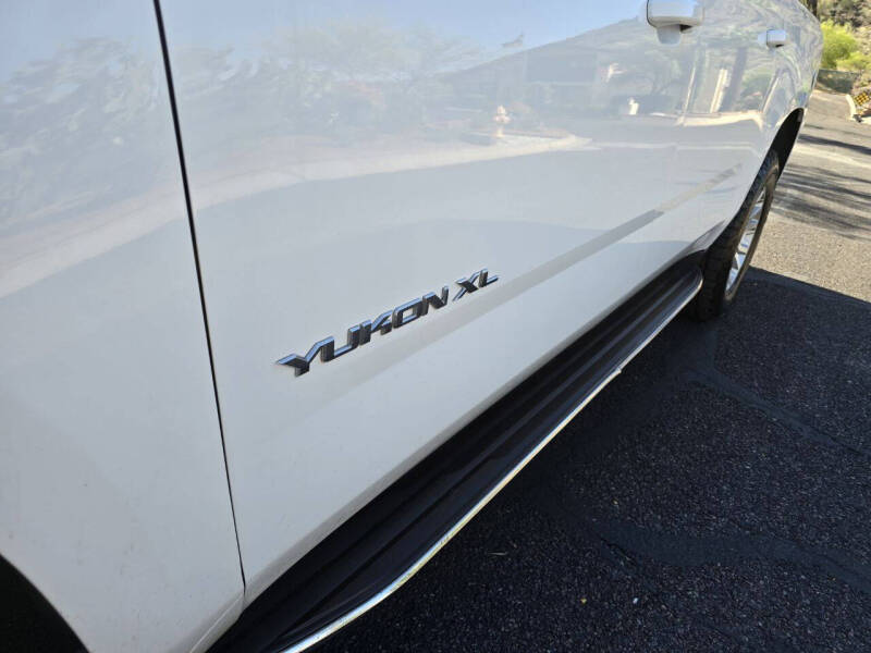 2017 GMC Yukon XL SLE