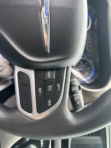 2017 Chrysler Pacifica LX
