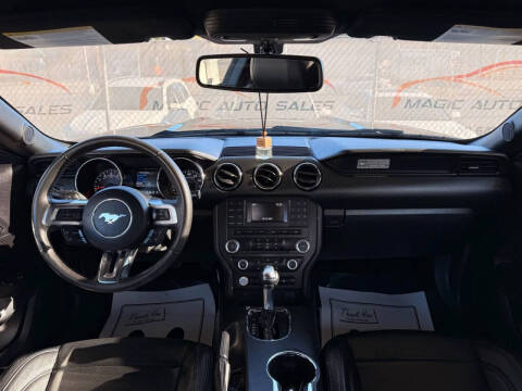 2015 Ford Mustang V6