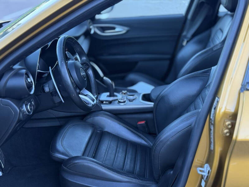 2023 Alfa Romeo Giulia Veloce