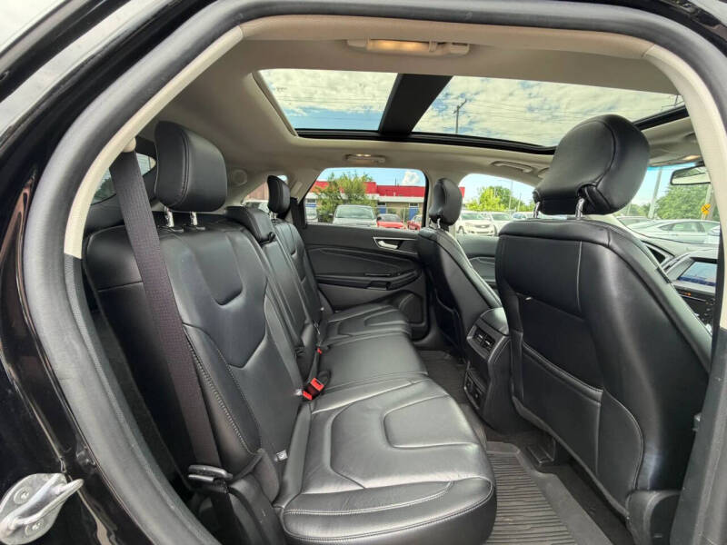 2019 Ford Edge Titanium