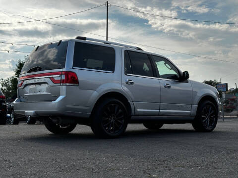 2016 Lincoln Navigator Select