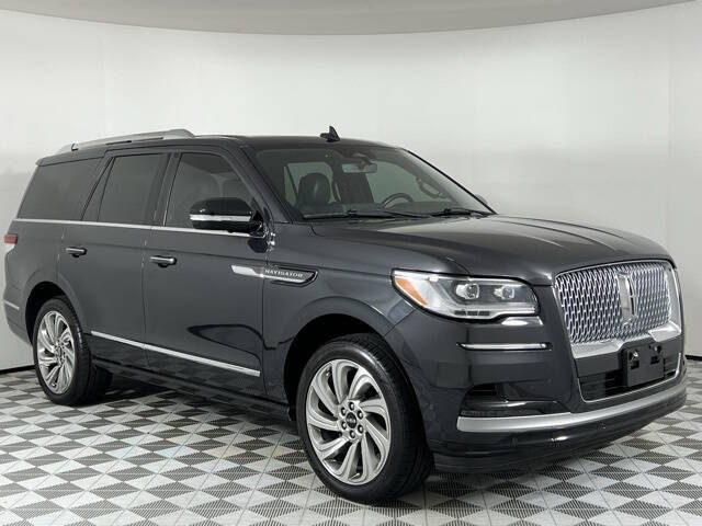 2022 Lincoln Navigator Reserve's photo