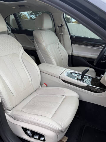 2018 BMW 7 Series 750i