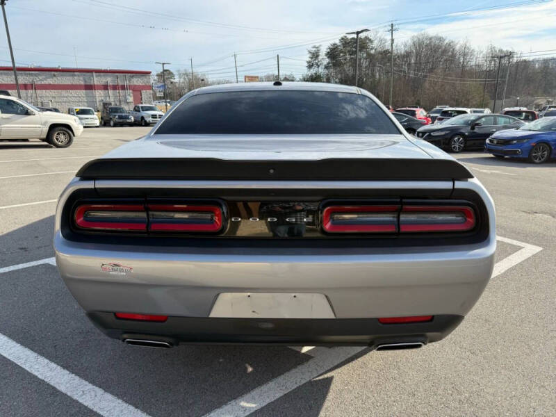 2018 Dodge Challenger SXT