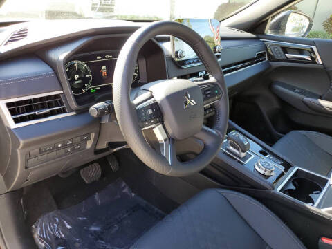 2025 Mitsubishi Outlander PHEV SEL Black Edition