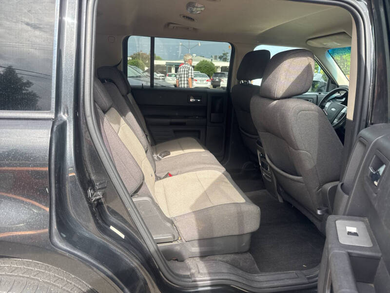 2010 Ford Flex SE