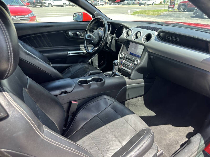 2020 Ford Mustang EcoBoost Premium