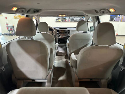 2012 Toyota Sienna