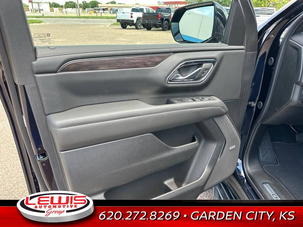 2024 Chevrolet Suburban for sale at Lewis Chevrolet of Garden City in Garden City, KS