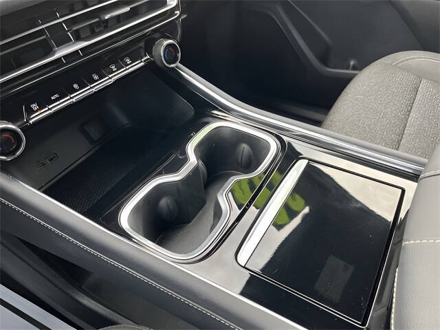 2024 Chevrolet Traverse LS