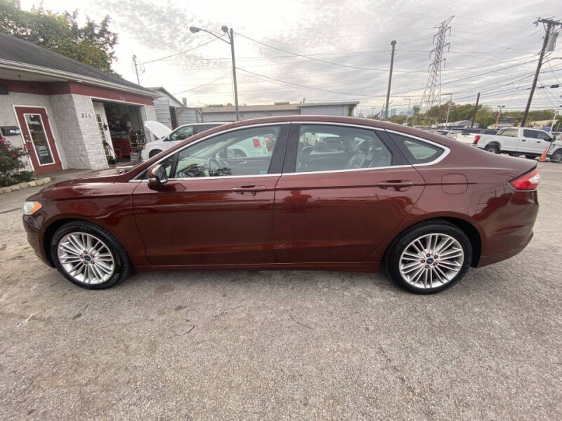 2016 Ford Fusion SE