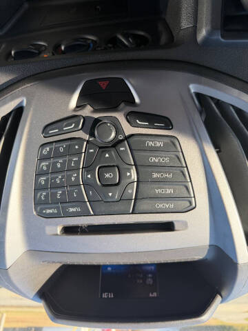 2017 Ford Transit 150 XLT