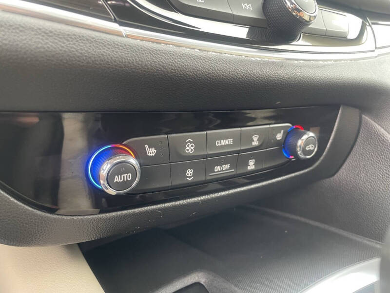 2019 Buick Enclave Essence