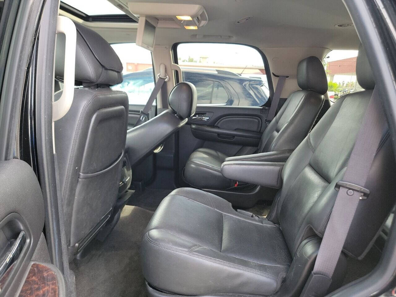 2011 GMC Yukon SUV / Crossover - $7,995
