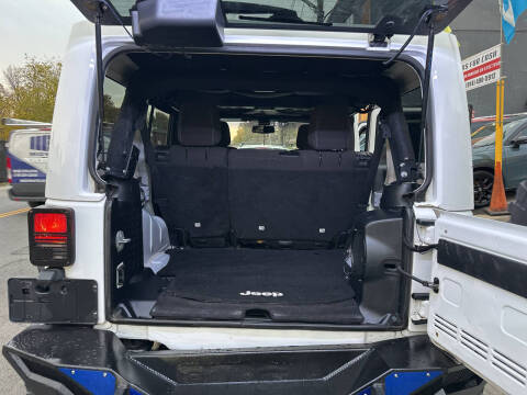 2014 Jeep Wrangler Unlimited Sahara