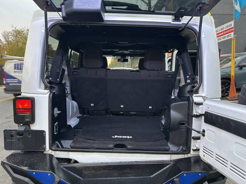 2014 Jeep Wrangler Unlimited Sahara