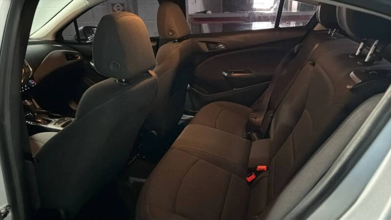 2017 Chevrolet Cruze LT Auto