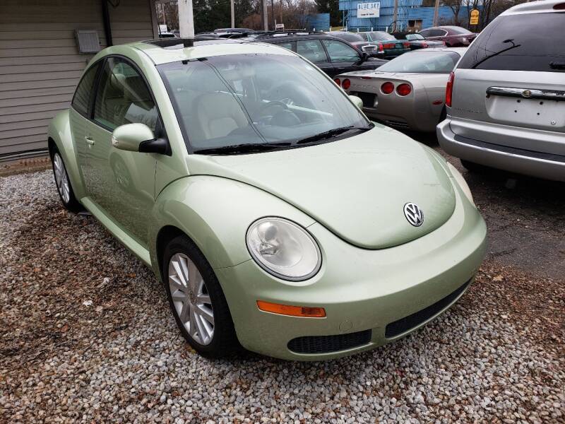 2008 Volkswagen New Beetle for sale at MEDINA WHOLESALE LLC in Wadsworth OH