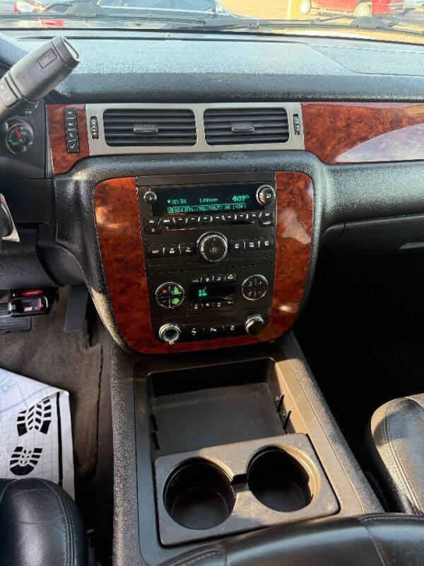 2012 Chevrolet Suburban LT