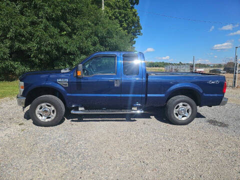 2009 Ford F-250 Super Duty for sale at Iron Works Auto Sales in Hubbard OH